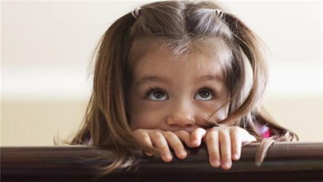 孩子内向胆小怎么培养,孩子胆小内向怎么引导孩子社交