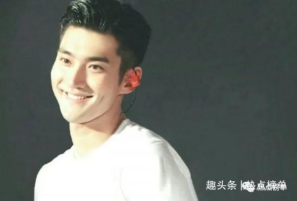 和崔始源长得很像的韩国明星,韩国网红崔始源