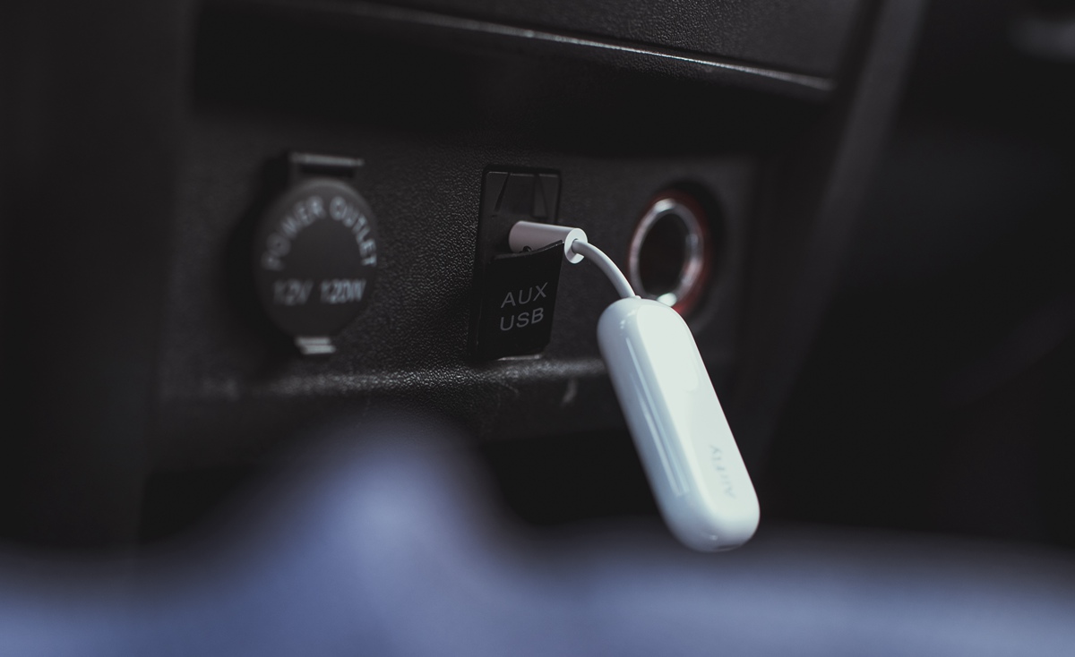 飞行达人的旅行伴侣：苹果*用御**AirFly蓝牙适配器，逼格100分