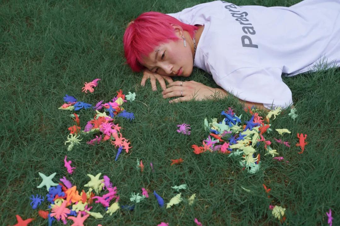 抑郁症女孩照片100张,100个抑郁症女孩