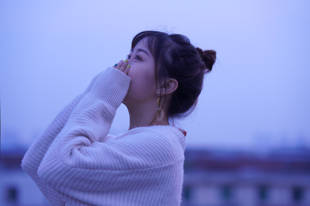 在这个浮躁的社会还是温柔点吧,浮躁的社会还有这样美的爱情吗