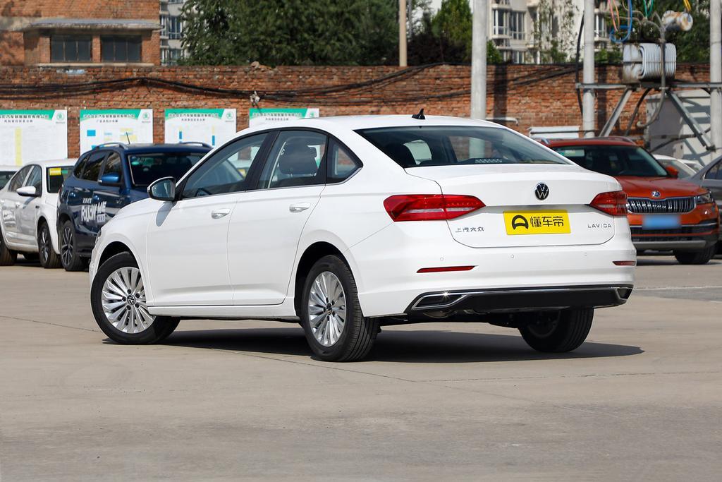 2020款朗逸1.5t星空满逸版白色,2021款新朗逸哪款性价比高