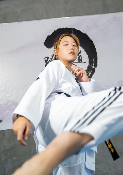 湖南省大学生跆拳道68kg比赛,跆拳道女运动员身高180