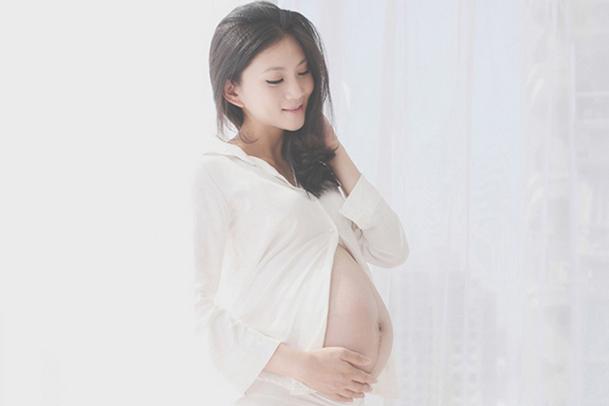 孕期营养素吃什么牌子 (孕期必备的营养素补充知识)