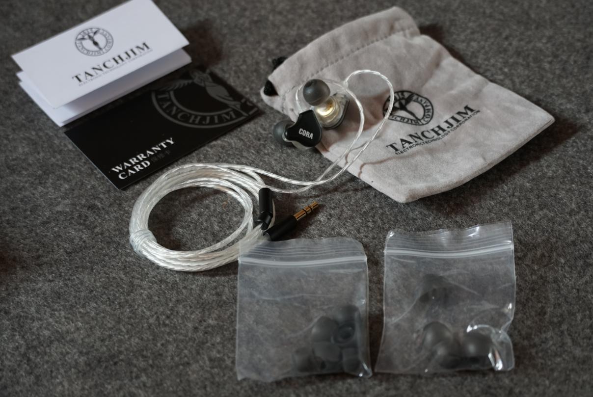 国产HIFI耳机个个都成精谈谈那个让烧友少女心爆棚的“地摊塞”