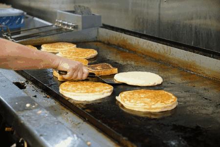 115年历史的枫糖农场居然离家这么近?还免费发糖?