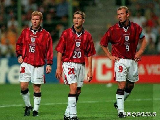 足球场上动容瞬间,足球场上动容的瞬间