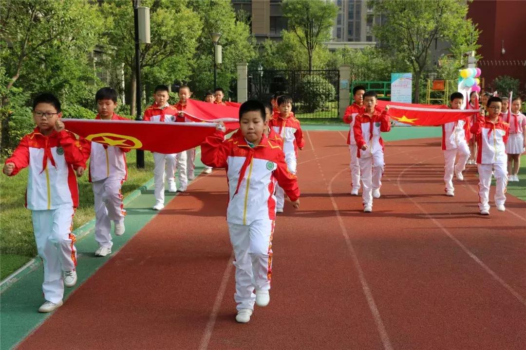 传红色精神承家国情怀,传红色精神做有志少年征文