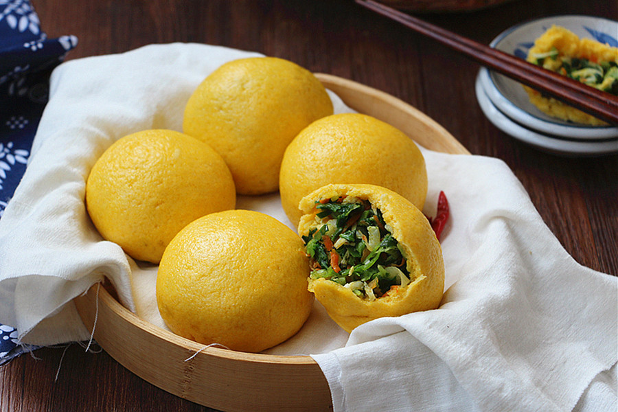 小白菜鸡蛋馅玉米面菜团子的做法,小白菜馅玉米面菜团子的家常做法