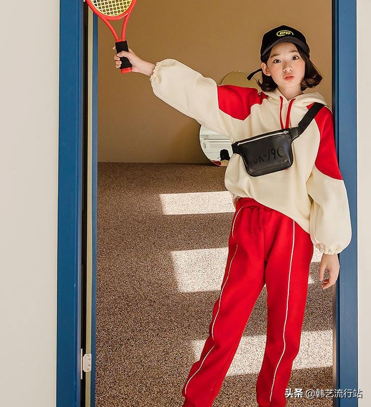 女童韩系风加绒连帽卫衣,2019秋女童流行卫衣