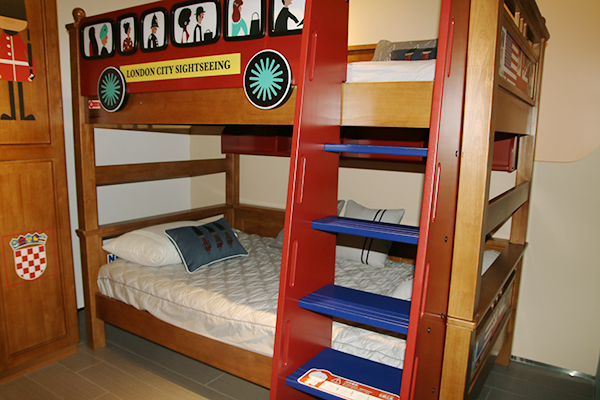 英伦小屋定制,英伦小屋儿童家具卖点