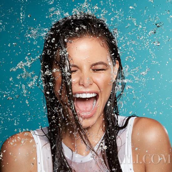 油光满面的脸用什么爽肤水,秋冬季起皮推荐用什么爽肤水