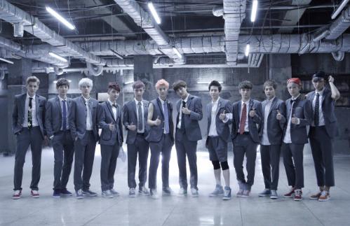 金珉锡照顾后辈,金珉锡护妻狂魔