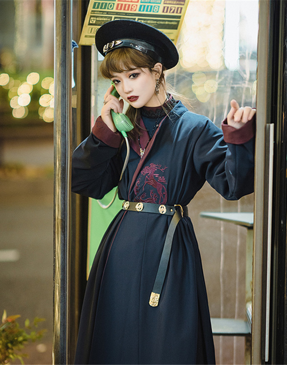 谁说军lo难驾驭？最近流行的“中华风军lo”个性优雅，谁穿谁飒气