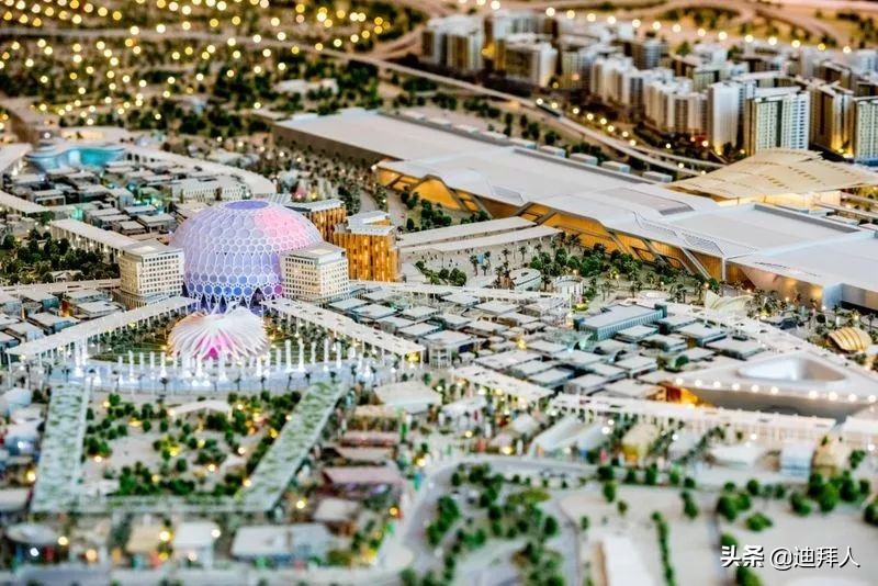 阿联酋国庆节,庆祝第73个国庆节