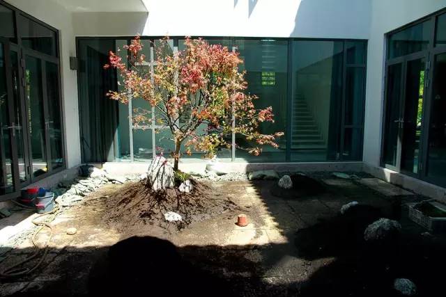 枯山水庭院景观制作过程,庭院枯山水施工做法