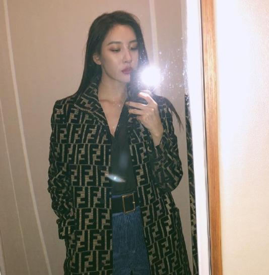 宣美蓝色裙子,宣美同款吊带碎花连衣裙开叉