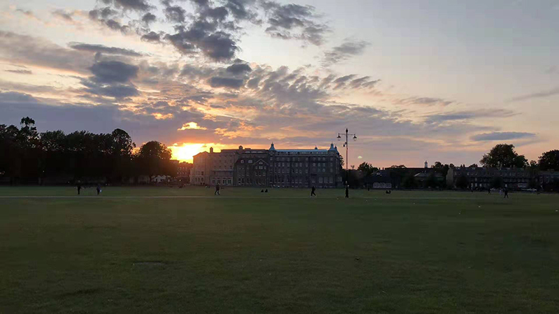 去英国留学交学费用什么方法,英国大学交学费怎么交