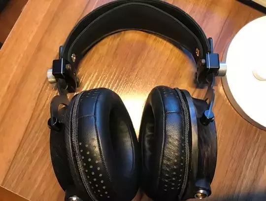 焕开箱丨战斗民族的平板耳机-thror开箱