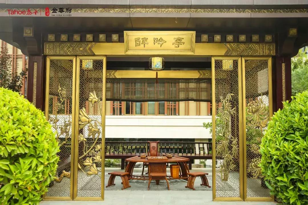 婧簮涓滄柟缇庡鐢熸椿,婧簮涓紡椋庨