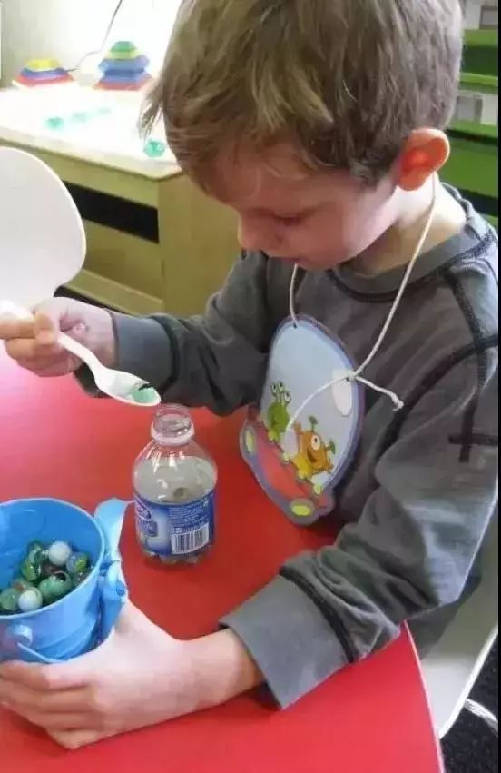 幼儿园对抗新型冠状病毒亲子游戏,预防新型冠状病毒的体能游戏