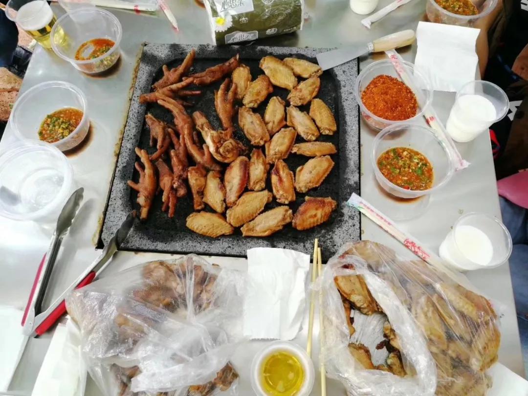 自驾29分钟到，昆明边大片红将军成熟可摘，1口糖心甜蜜又多汁