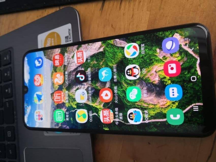 三星爆发了，6000mAh+4800万像素，网友：这电池真猛