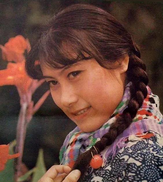 囧妈里的妈妈们,囧妈中妈妈是谁扮演的