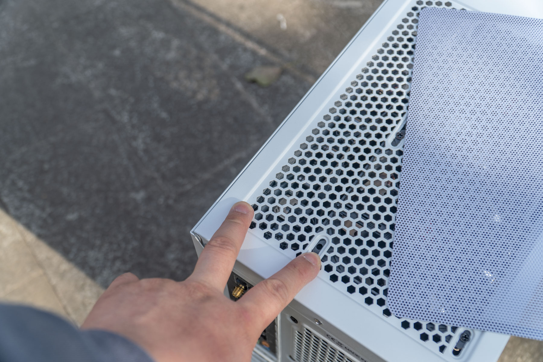 xpg入侵者机箱风扇,威刚xpg入侵者机箱教程