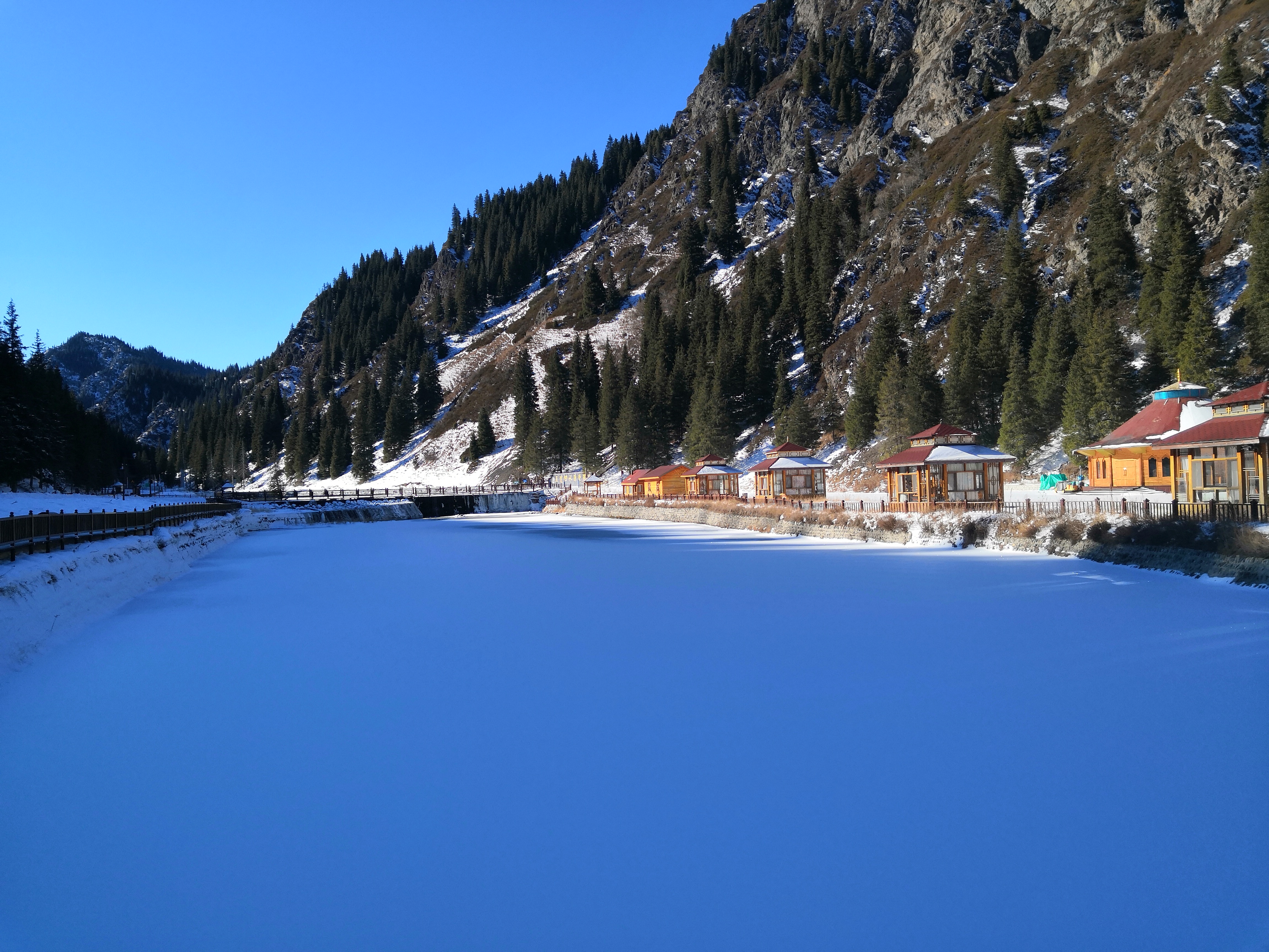 新疆北疆旅游攻略,南疆北疆旅游必去十大景点