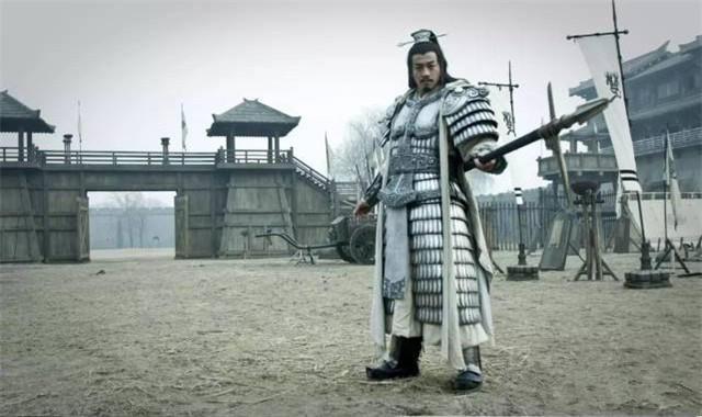 项羽被逼自刎,项羽自刎不过乌江片段