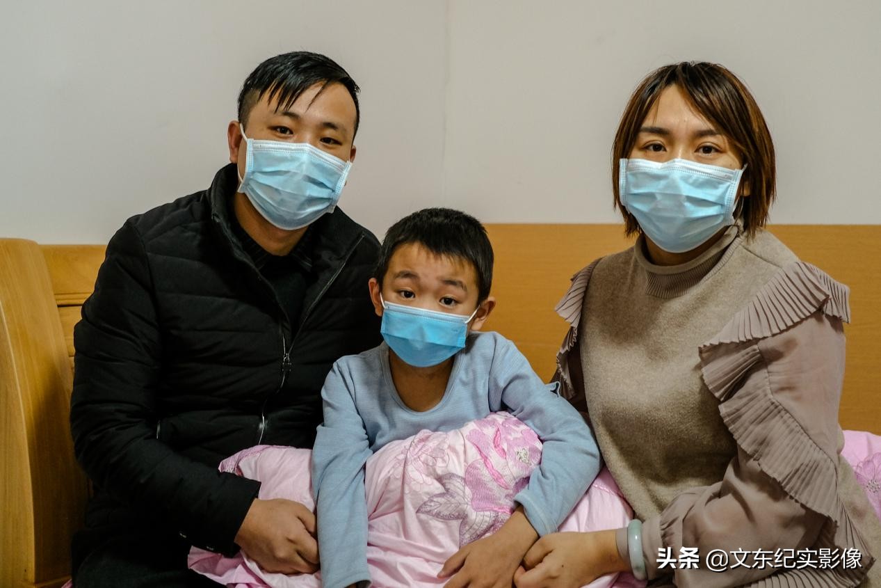 8岁男孩绝症,8岁男孩身患重疾却只关心手术费