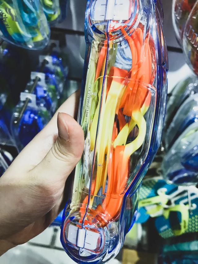 儿童游泳要泳帽吗,宝宝游泳用戴泳帽吗