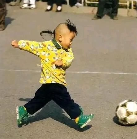 足球神童米卢,米卢夸赞中国足球神童