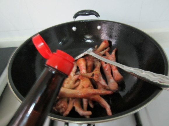 鸡爪的做法红烧卤鸡爪软烂脱骨,卤鸡爪怎么不会缩水