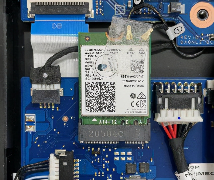 雷神最新游戏本17.3评测,雷神zeroi93070笔记本游戏测评