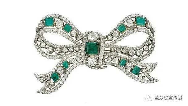 几百年来的时尚Icon们都狂种草的珠宝款就是它了！