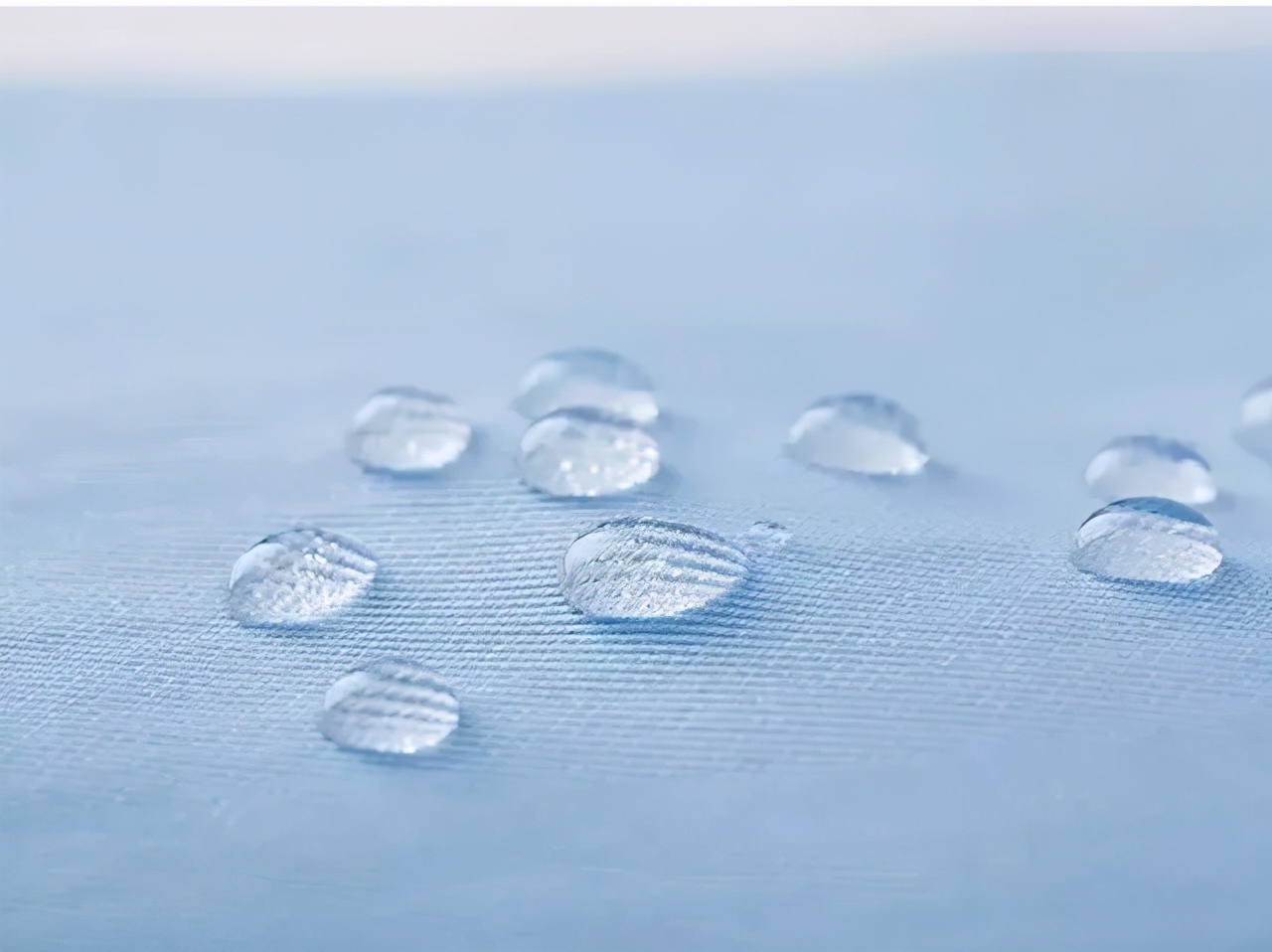 马卡龙色好看又显白,马卡龙色减龄又洋气