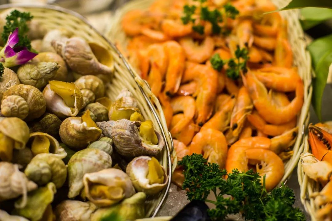 成都海鲜自助餐499元一个,成都生蚝吃到饱自助餐