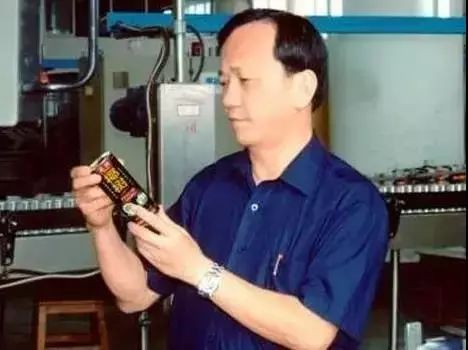 椰树牌椰汁从小喝到大广告,椰树广告我从小喝到大什么意思