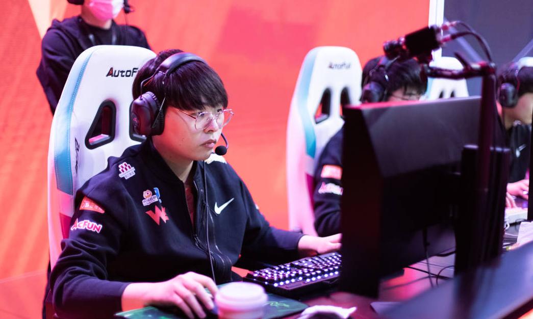 冠军上单对决theshy剪刀妹,冠军theshy配合什么打野