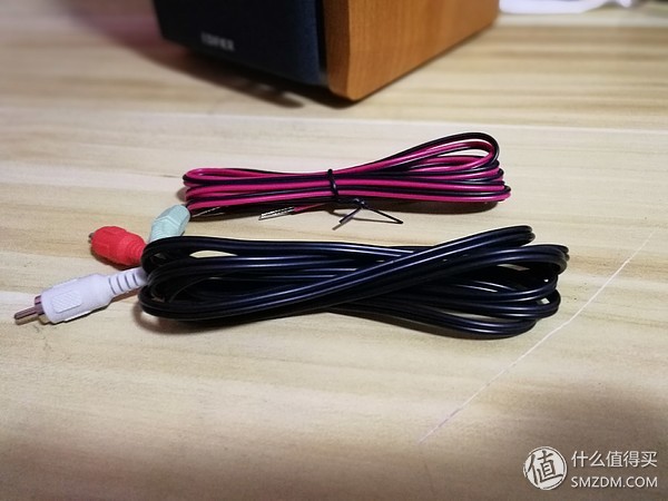 漫步者r1000tc北美版音频线,漫步者R1000TC北美版音箱