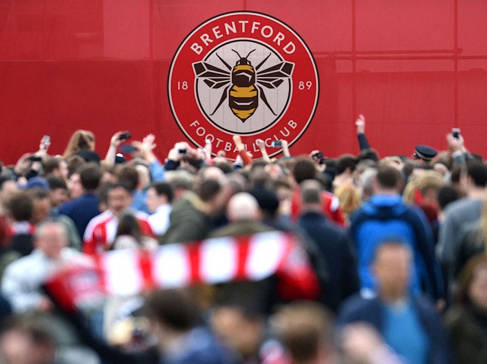 鏇煎交鏂壒鍩庤冻鐞冧勘涔愰儴闃熷窘鍙樺寲,甯冧鸡鐗圭寰疯冻鐞冧勘涔愰儴鐞冭。