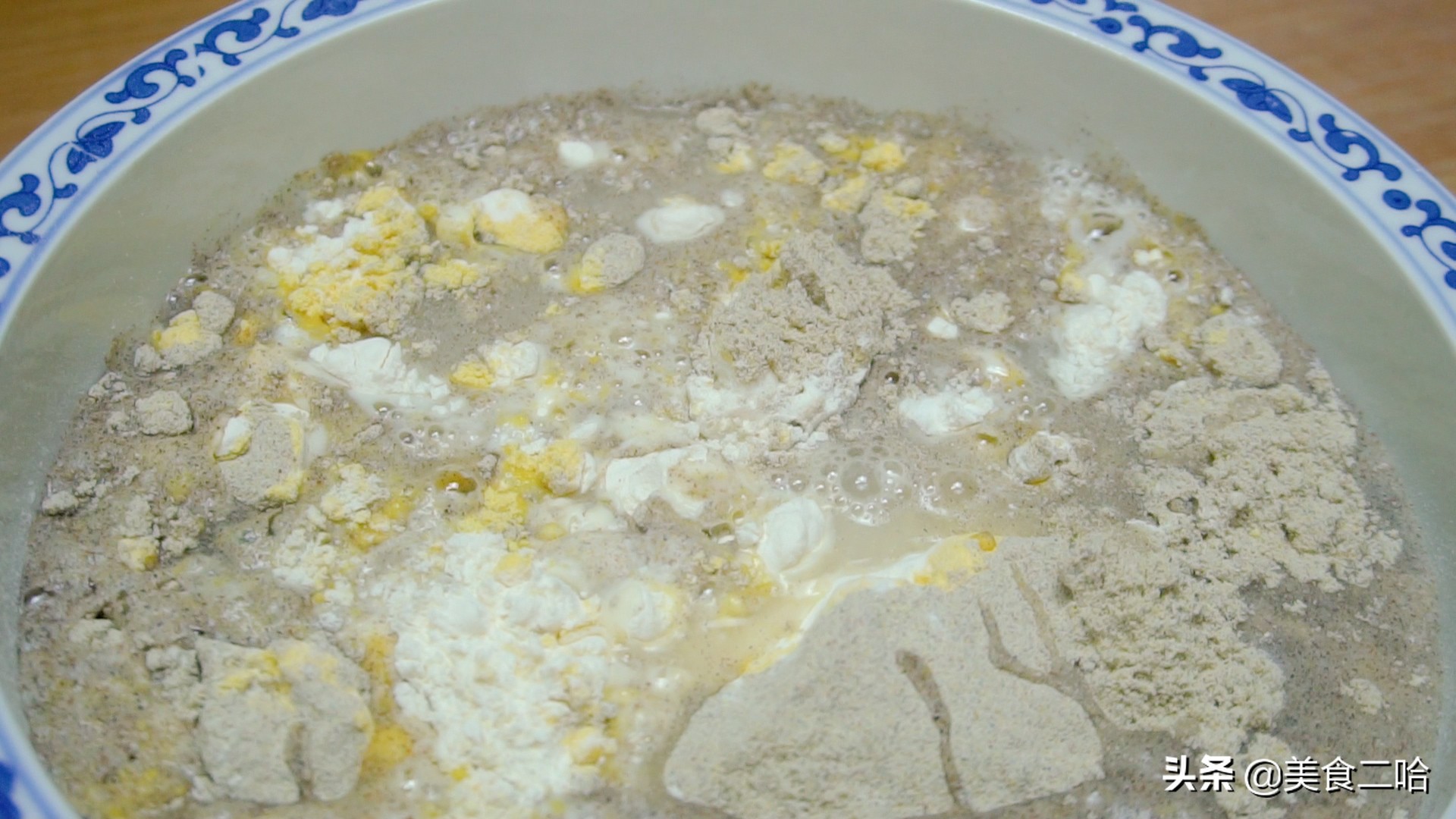 杂粮煎饼制作方法与配方视频教程,杂粮煎饼的做法和配方视频教程