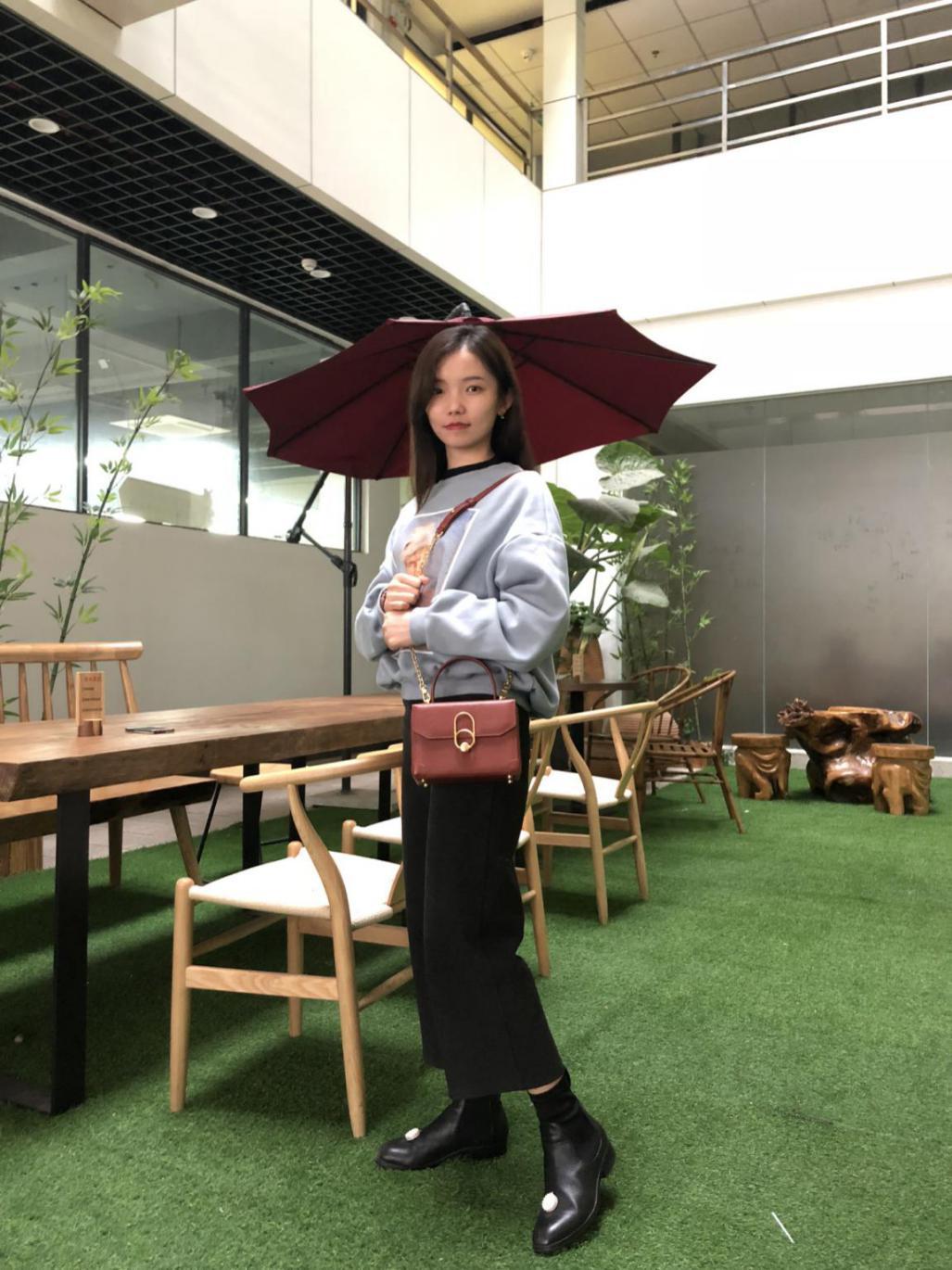 迪桑娜大包包推荐,迪桑娜小方包哪个颜色好看