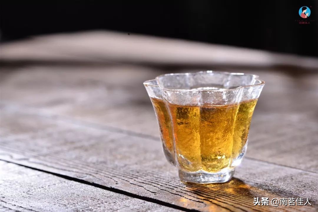 红茶配什么好喝又养生,好喝又提神的红茶