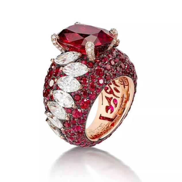 南红蛋面戒指镶嵌复古款,哪款戒指好看又不过时