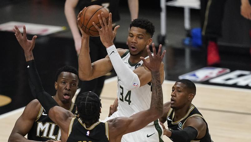 细看字母哥受伤瞬间，大概率是十字韧带撕裂，老鹰夺冠希望大增