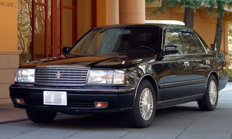 丰田皇冠代表什么身份,丰田皇冠品牌起源