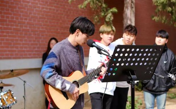 大一新生须知大学必考六个证,大学入什么社团比较有用